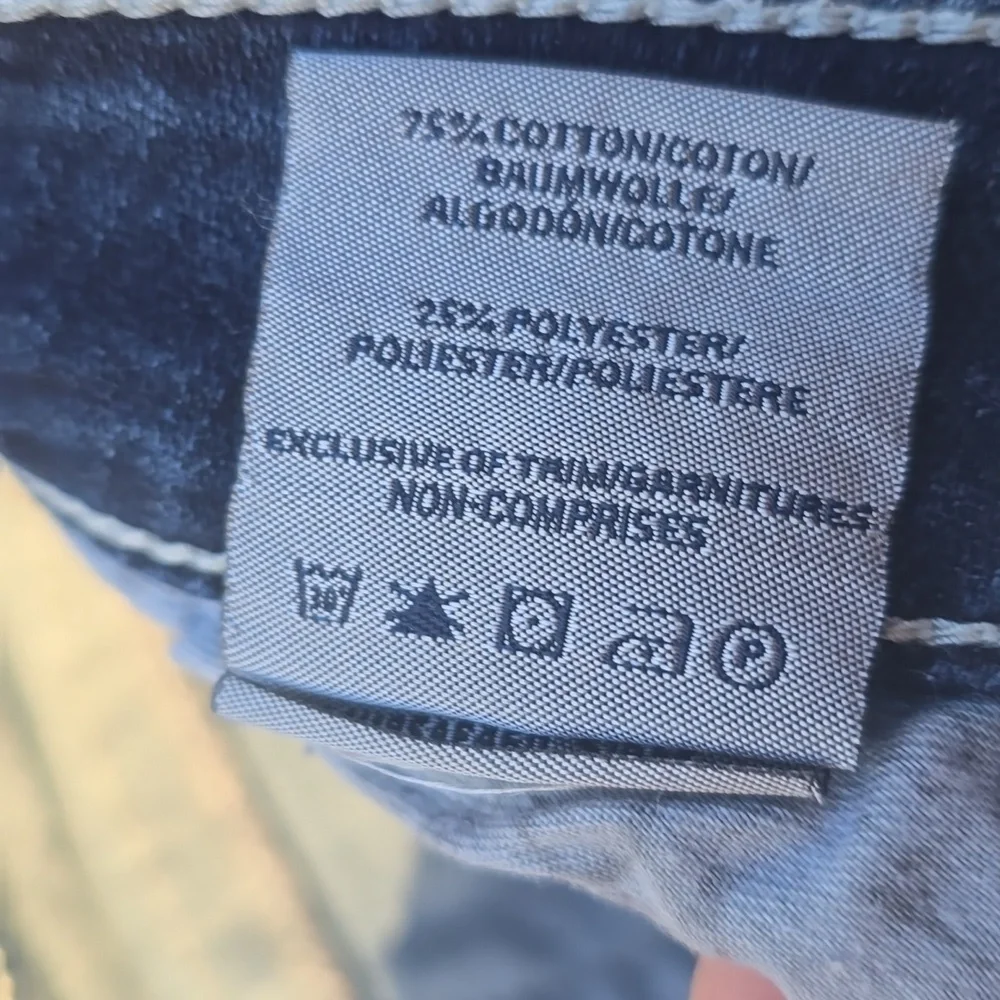 Silver Camden Jeans, Size W29/31, Dark Wash